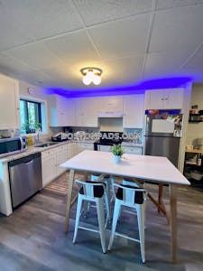 East Boston 1 Bed 1 Bath Boston - $2,475 No Fee