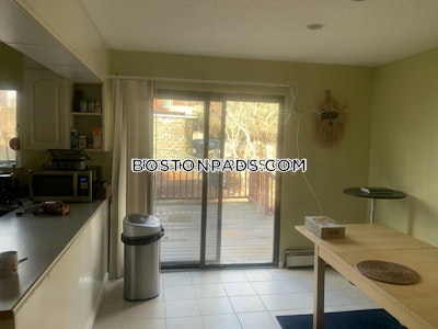 Brookline 5 Bed 3.5 Bath BROOKLINE- BOSTON UNIVERSITY $6,800  Boston University - $6,800