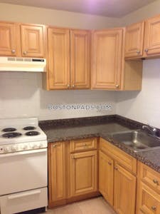 Allston 2 Bed, 1 Bath Unit Boston - $3,300 No Fee