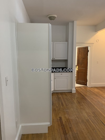 Fenway/kenmore 2 Bed 1 Bath BOSTON Boston - $3,450 50% Fee