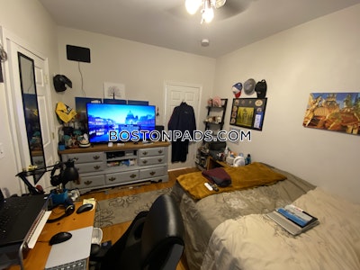 Somerville 4 Bed 2 Bath SOMERVILLE  Tufts - $4,295