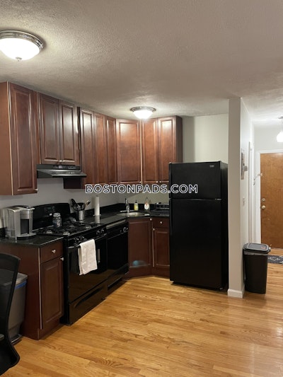 North End 2 Beds 1 Bath Boston - $3,520