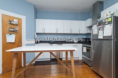 Cambridge 4 Beds Central Square Central Square/cambridgeport - $5,200 No Fee