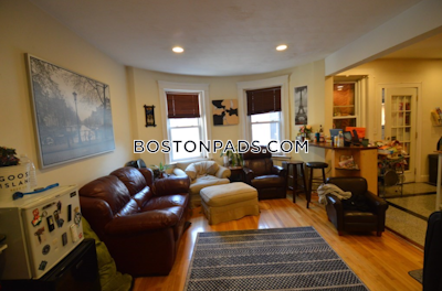 Brookline 3 Beds 2 Baths  Coolidge Corner - $4,400 No Fee