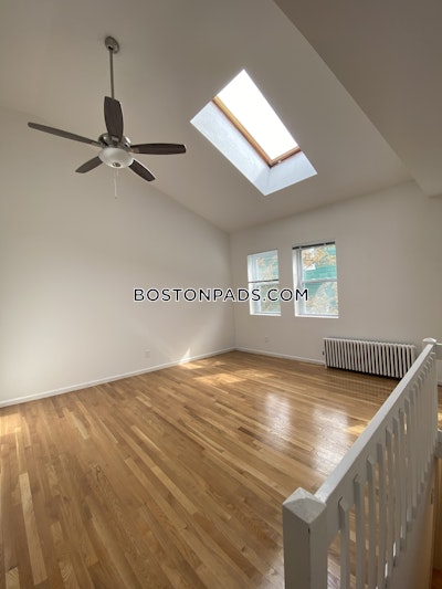 Brighton 3 Beds 1 Bath Boston - $3,400
