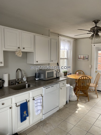 North End 2 Bed, 1 Bath Unit Boston - $4,245