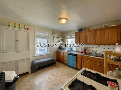 Brighton 3 Bed 1 Bath BOSTON Boston - $3,000 No Fee