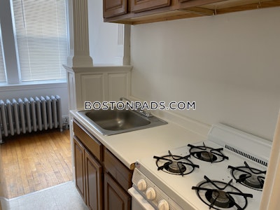 Malden 0 Bed 1 Bath MALDEN $2,000Great studio, 1 bath available now on Maple St in Malden - $2,000