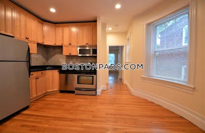 Brookline Sunny 4 bed 1 bath available now on Winthrop Rd in Brookline!!   Washington Square - $5,800