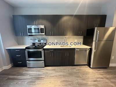 Lynn 1 Bed 1 Bath LYNN $1,950 - $2,050 No Fee