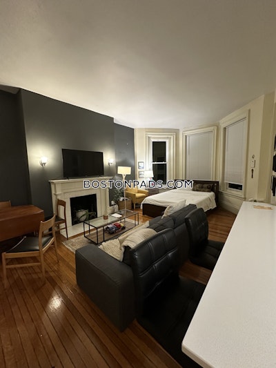 Back Bay Studio 1 Bath Back Bay Boston - $2,850 No Fee