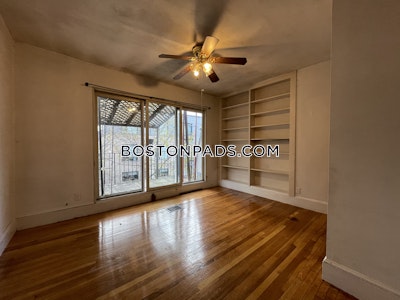 Mission Hill 5 Beds 2.5 Baths Mission Hill Boston - $8,300