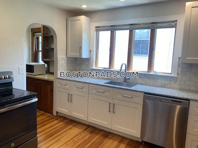 Somerville 4 Beds 1 Bath  Tufts - $6,000 No Fee