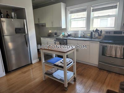 Somerville 3 Bed 1 Bath SOMERVILLE- WEST SOMERVILLE/ TEELE SQUARE $3,750  West Somerville/ Teele Square - $3,600 No Fee