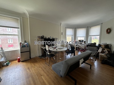 Back Bay 2 Beds 2 Baths Back Bay Boston - $4,250 No Fee