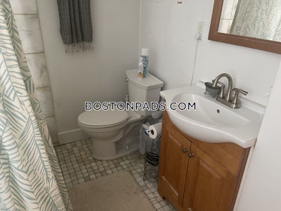 Brookline 2 Bed 1 Bath BROOKLINE- WASHINGTON SQUARE $2,850  Washington Square - $2,900 No Fee