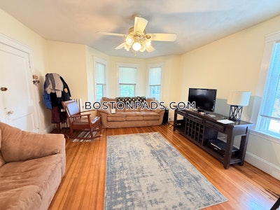 Cambridge 2 Bed 1 Bath CAMBRIDGE  Davis Square - $3,000