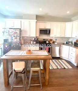 East Boston 2 Beds 1 Bath Boston - $3,500 No Fee