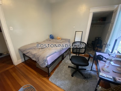 Medford 4 Bed 1 Bath MEDFORD  Tufts - $4,400 No Fee