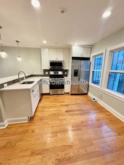 Fort Hill 4 Bed, 2 Bath Unit Boston - $4,350 50% Fee