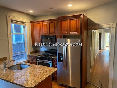 Mission Hill Lovely 5 Beds 2 Baths on Cherokee St Boston - $8,500 No Fee