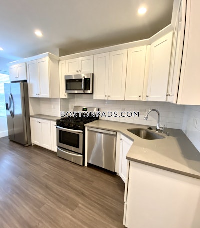 East Boston Modern 3 bed 1 bath available 3/1 on Cottage St in East Boston! Boston - $3,550 No Fee