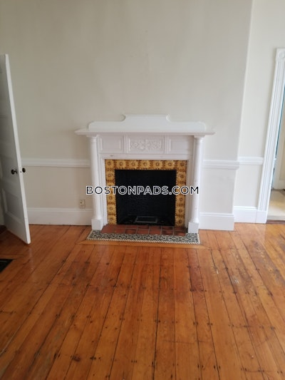 Allston/brighton Border Studio 1 Bath Boston - $1,900