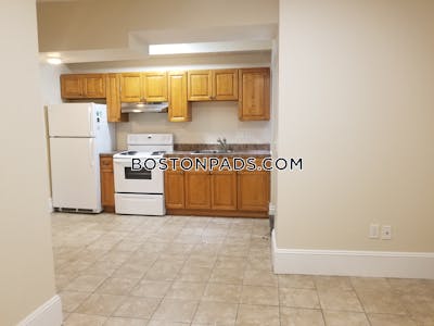 Fenway/kenmore 3 Bed, 1 Bath Unit Boston - $3,495 No Fee