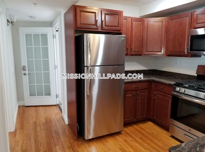 Roxbury Apartment for rent 4 Bedrooms 2.5 Baths Boston - $4,550