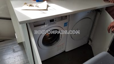 Dorchester/south Boston Border Sunny & Unique 3BD/2BA Apartment on Southie/Dorchester Border Boston - $2,900 No Fee