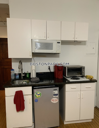 Fenway/kenmore Apartment for rent Studio 1 Bath Boston - $2,425 50% Fee