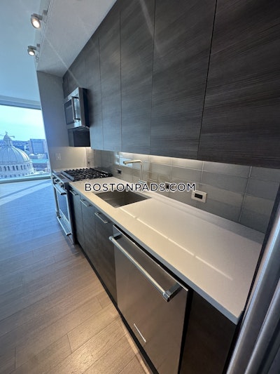 Back Bay 1 Bed 1 Bath Boston - $4,632