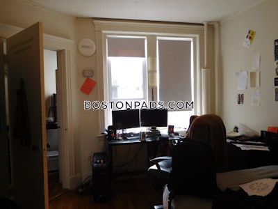 Fenway/kenmore Apartment for rent 1 Bedroom 1 Bath Boston - $3,125 No Fee