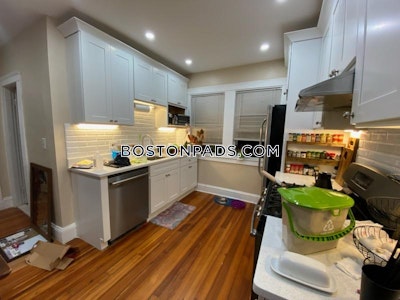 Roslindale Apartment for rent 2 Bedrooms 1 Bath Boston - $2,700