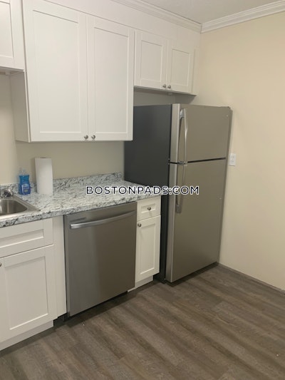 Dorchester 3 bedroom 1 baths in BOSTON Boston - $3,300 No Fee