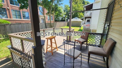 Medford 2.5 bedroom 2 baths in MEDFORD  Tufts - $3,400 No Fee