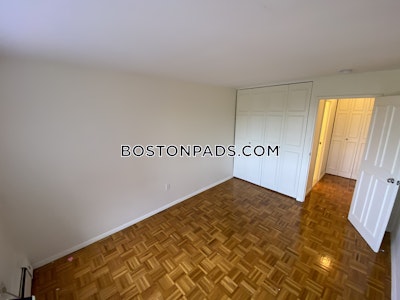 Brookline Apartment for rent 2 Bedrooms 1.5 Baths  Boston University - $3,800