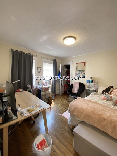 Medford Apartment for rent 3 Bedrooms 1 Bath  Tufts - $4,200