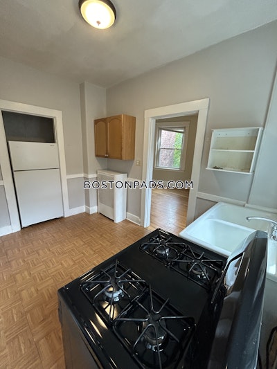 Brighton Apartment for rent 3 Bedrooms 1 Bath Boston - $3,600