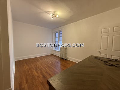 Brookline 2 Beds 1 Bath  Coolidge Corner - $2,700 No Fee