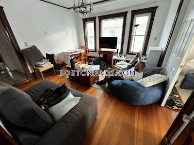 Somerville Apartment for rent 4 Bedrooms 1 Bath  Tufts - $5,100 No Fee